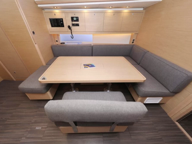 Noleggio a Seget Donji – Dufour Dufour 470 su SamBoat