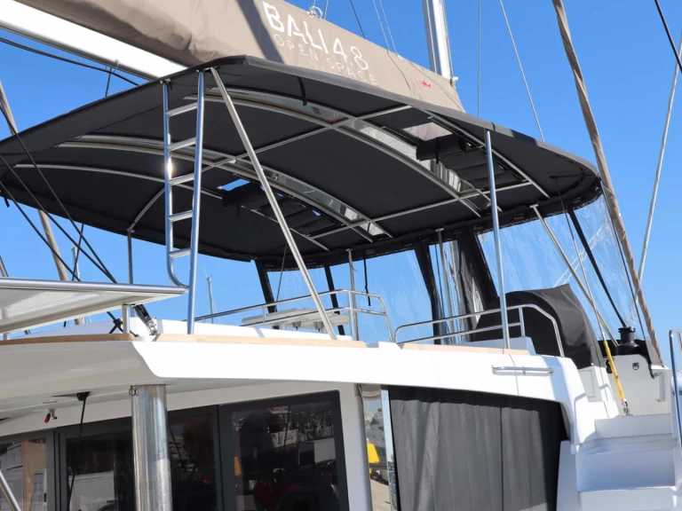 Noleggio Catamarano a Álimos – Bali Bali 4.8