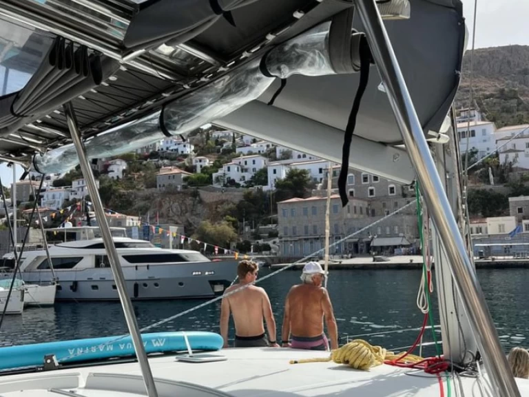 Noleggiare una Lagoon Lagoon 500 a Lávrio