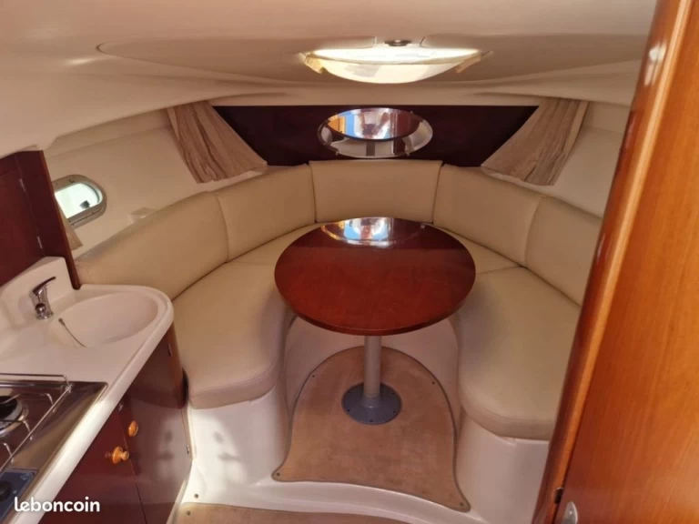 Noleggiare una Jeanneau Leader 805 a Francia