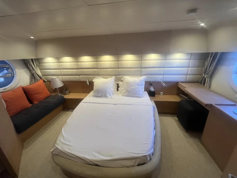 Noleggio Yacht di lusso a Saint-Tropez – Aicon 72 SL