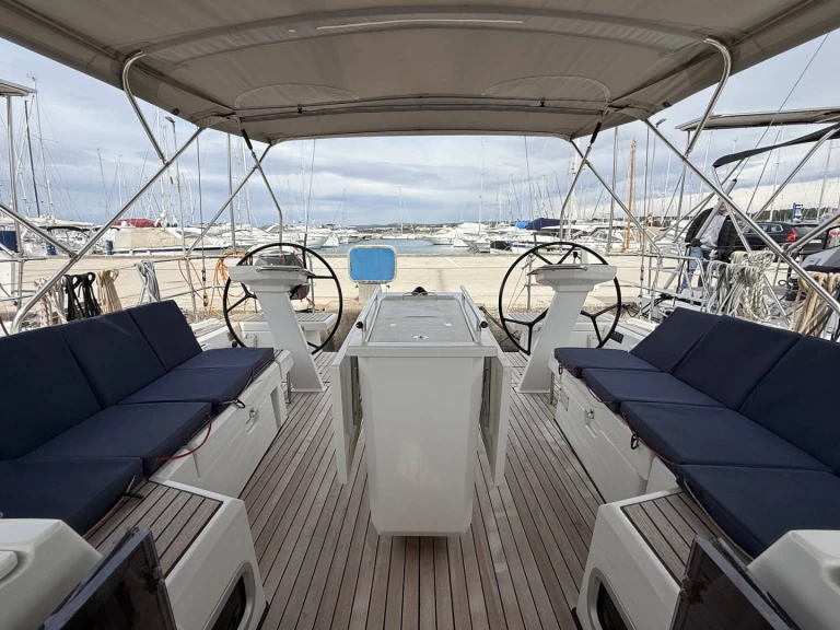 Noleggio barche Bénéteau Oceanis 46.1 a Rogosnizza su Samboat