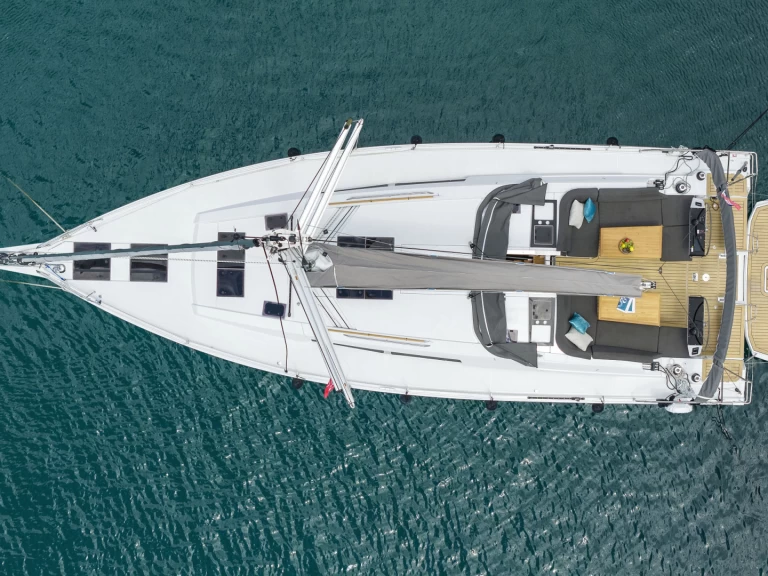 Noleggio Barca a vela con o senza skipper Hanse a Castelli