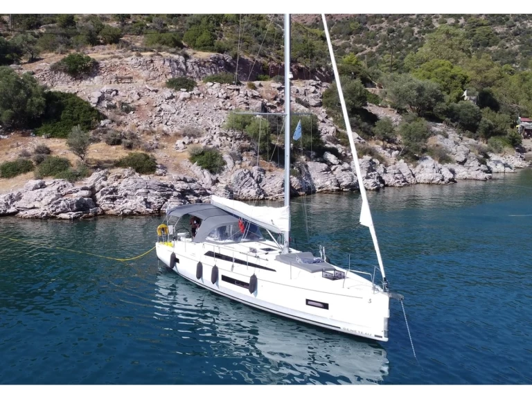 Noleggio Barca a vela con o senza skipper Bénéteau a Álimos