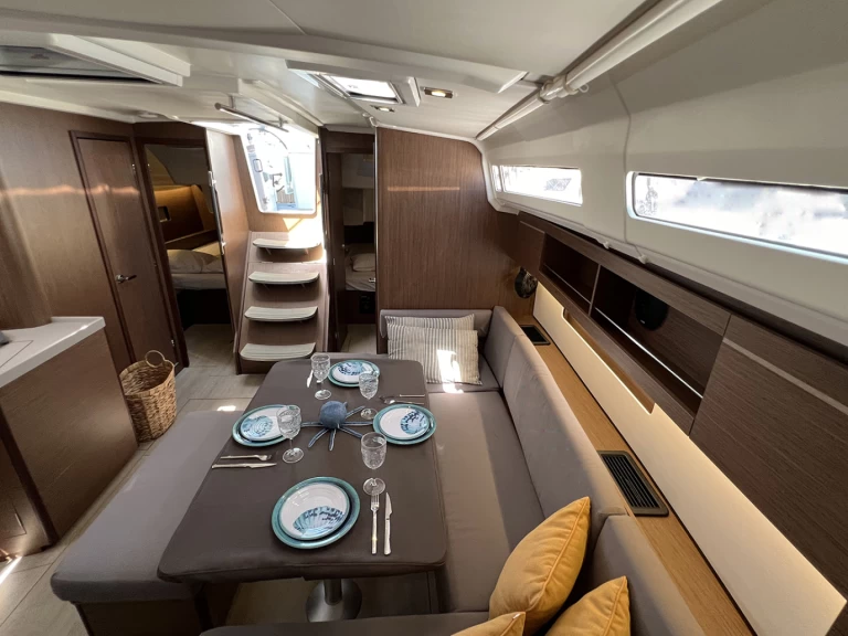 Noleggio Barca a vela Bénéteau con patente nautica