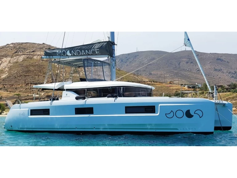 Noleggio Catamarano Lagoon con patente nautica