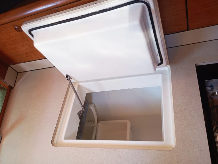 Noleggio a Nikiána – Jeanneau Sun Odyssey 37 su SamBoat