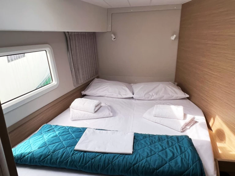 Noleggio barche Álimos economico Lagoon 42