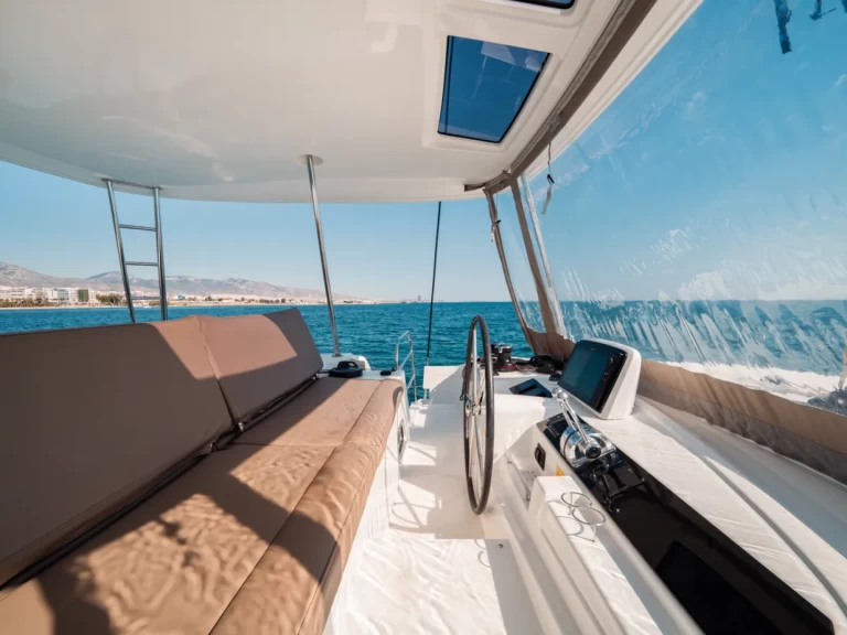 Noleggio barche Álimos economico Lagoon 46