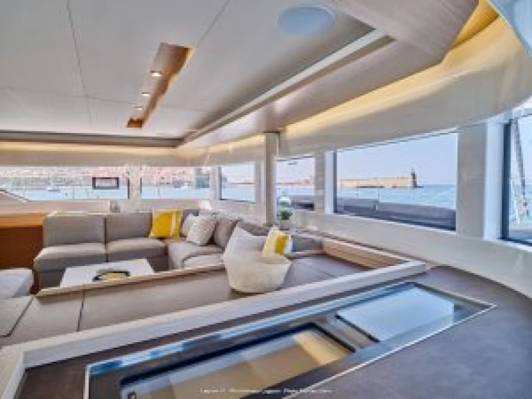 Noleggio Catamarano Lagoon con patente nautica