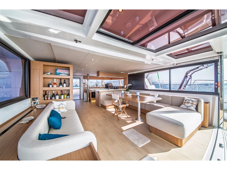 Noleggio Catamarano Bali con patente nautica