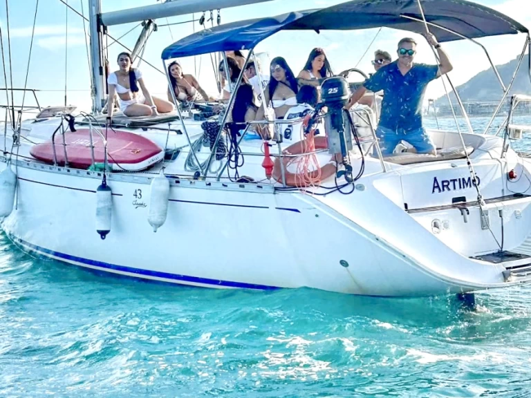 Noleggio a Port Olímpic of Barcelona – Dufour Dufour 43 Classic su SamBoat