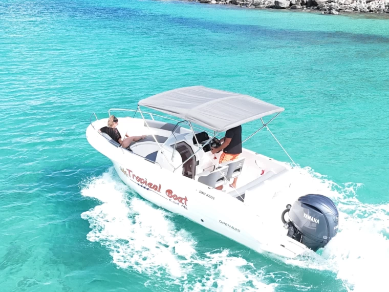 Noleggio Barca a motore Pacific Craft con patente nautica