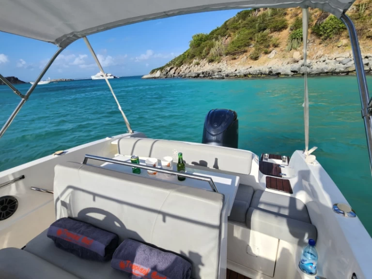 Noleggiare una Pacific Craft Pacific Craft 650 a Marigot