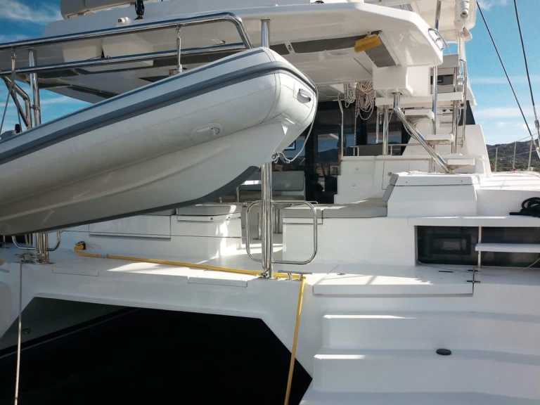 Leopard Catamarans / Robertson & Caine Leopard 50 - 5 + 1 cab da affittare a  Cannigione