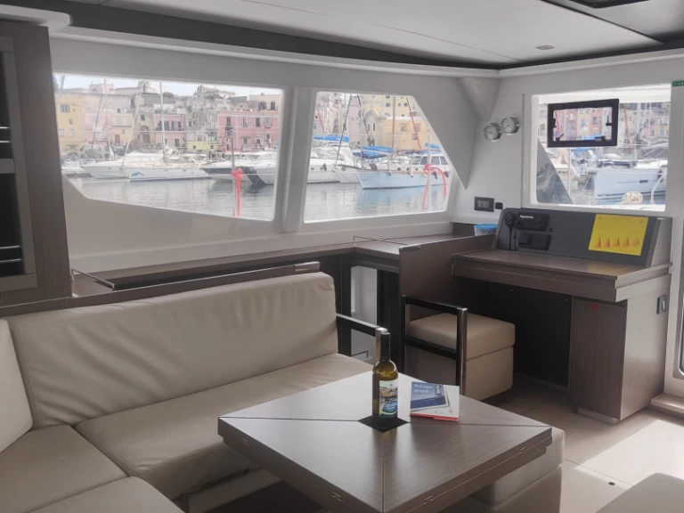 Noleggio a Procida – Leopard Catamarans / Robertson & Caine Leopard 45 su SamBoat