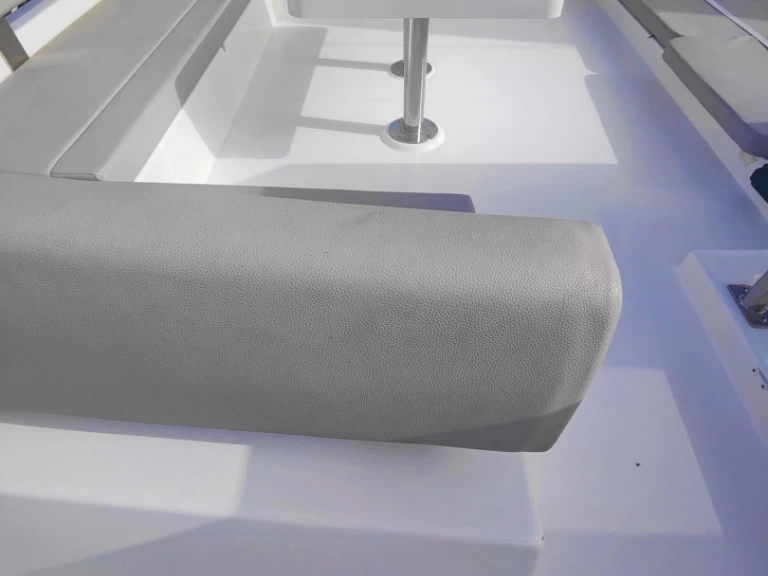 Leopard Catamarans / Robertson & Caine Leopard 50 - 5 + 1 cab da affittare a  Procida