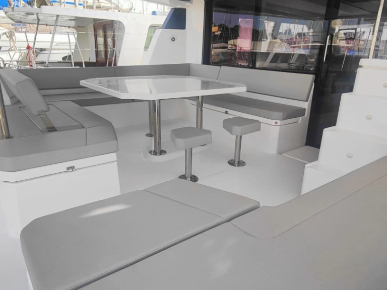 Noleggio a Procida – Leopard Catamarans / Robertson & Caine Leopard 50 - 5 + 1 cab su SamBoat