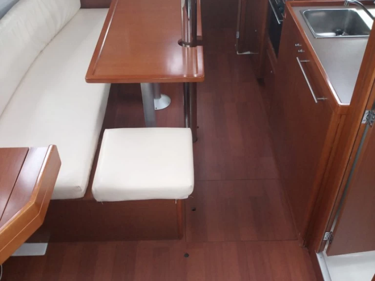 Noleggio Barca a vela a Cannigione – Bénéteau Oceanis 35.1