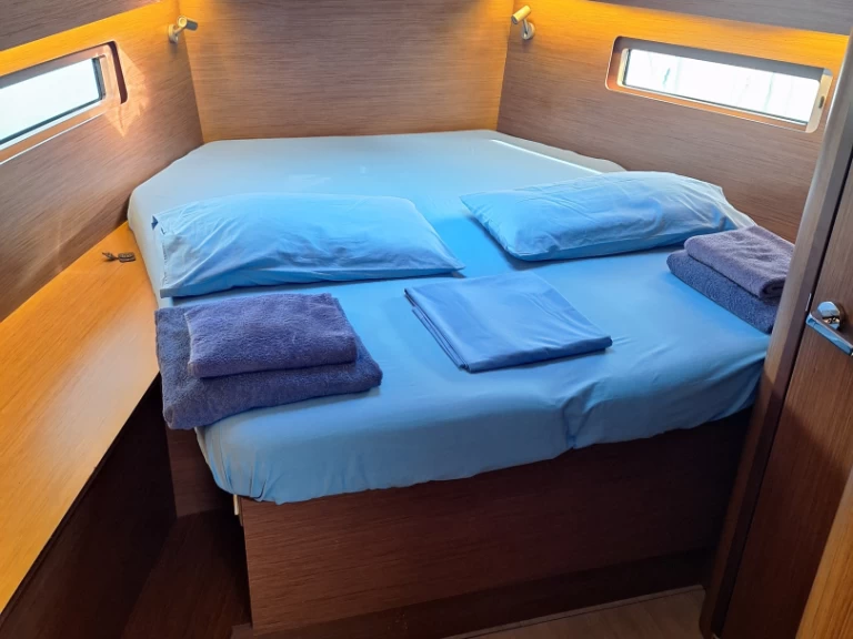 Barca a vela a noleggio a Furnari al miglior prezzo