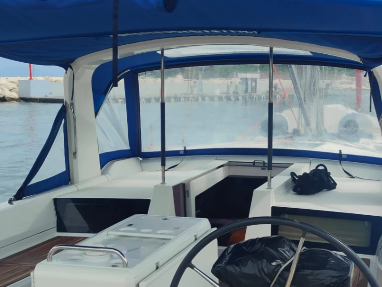 Noleggio Barca a vela Bénéteau con patente nautica