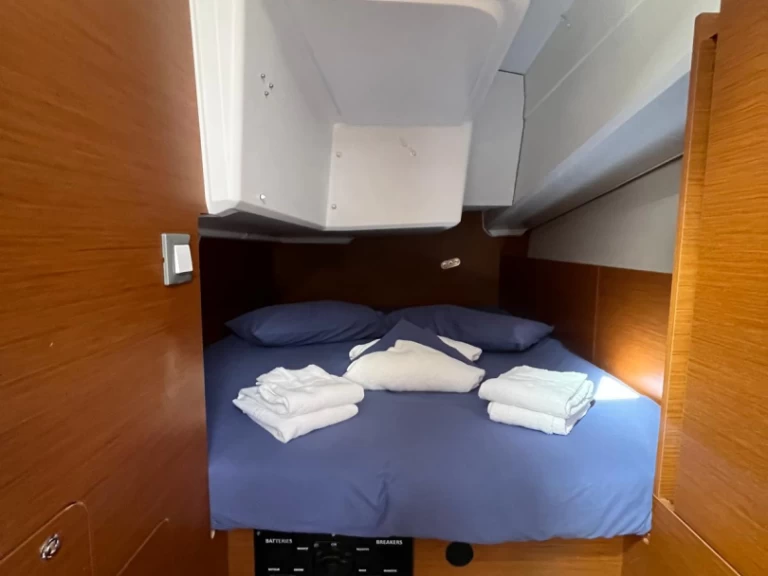 Noleggio barche Cannigione economico Sun Odyssey 380