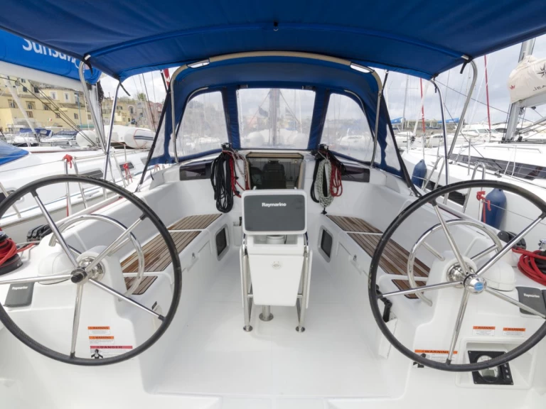 Noleggio Barca a vela a Procida – Jeanneau Sun Odyssey 409