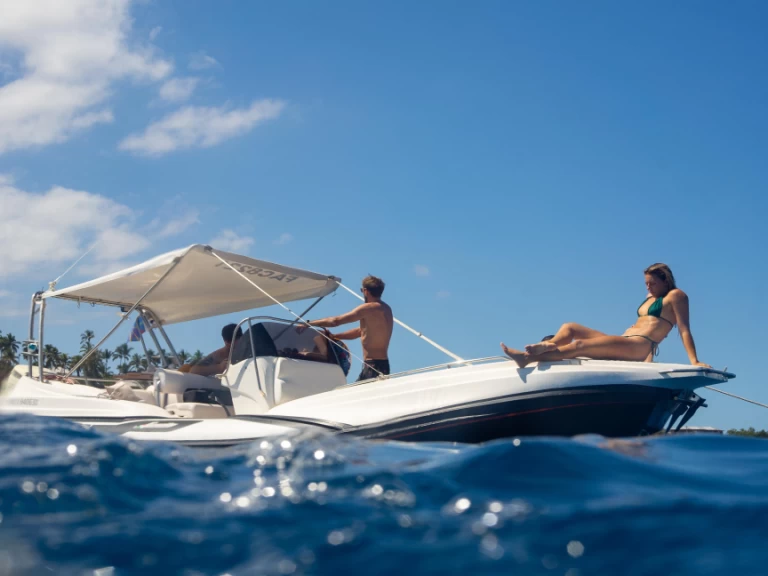 Noleggio barche Saint-Gilles les Bains economico ZAR75