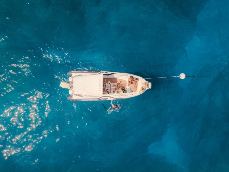 Noleggio Gommone con o senza skipper Formenti a Saint-Gilles les Bains