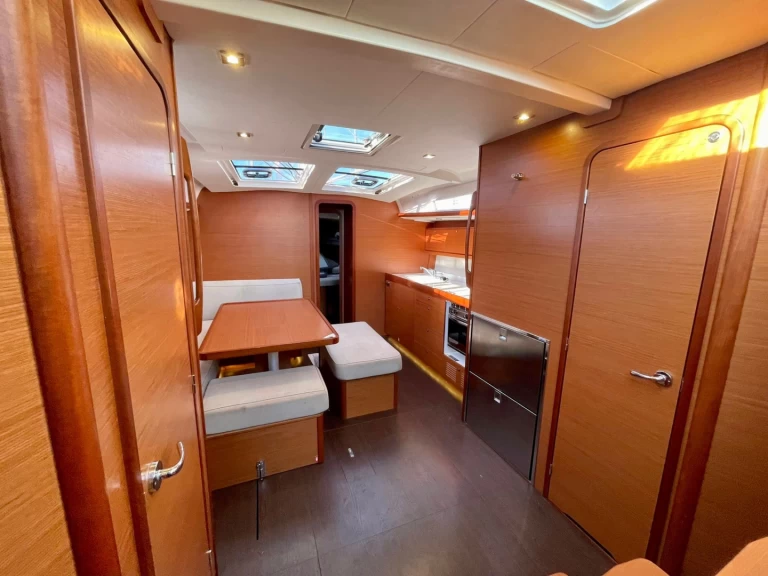 Noleggio Barca a vela con o senza skipper Dufour a Alicante