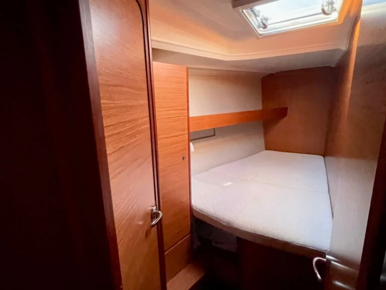 Barca a vela a noleggio a Alicante al miglior prezzo