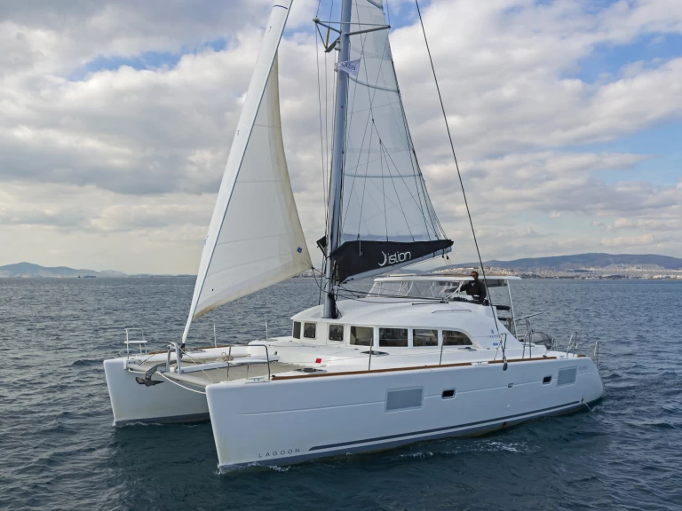 Noleggiare una Lagoon Lagoon 38 a Hyères