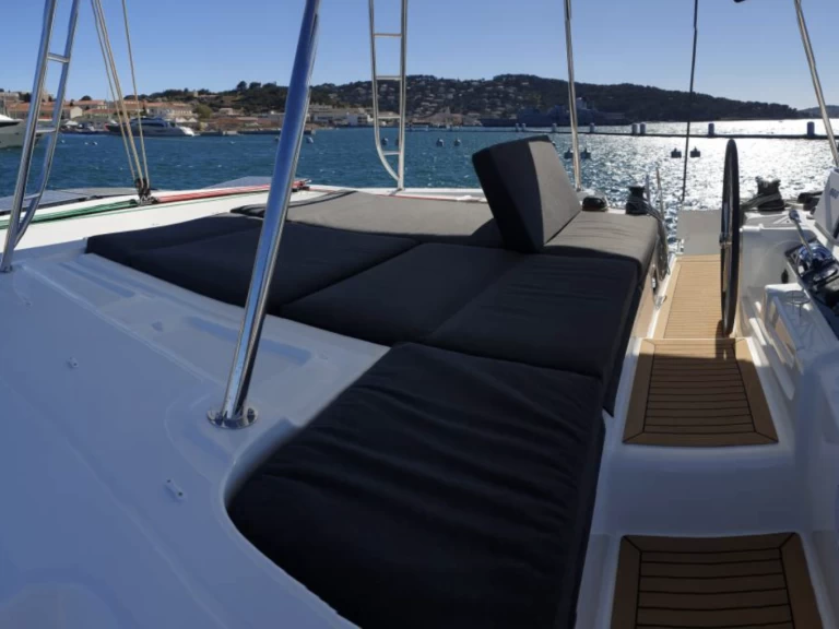 Noleggio Catamarano con o senza skipper Lagoon a Figari