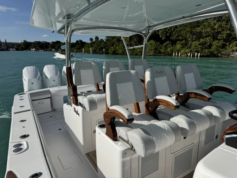 Noleggio Barca a motore MAGBAY con patente nautica