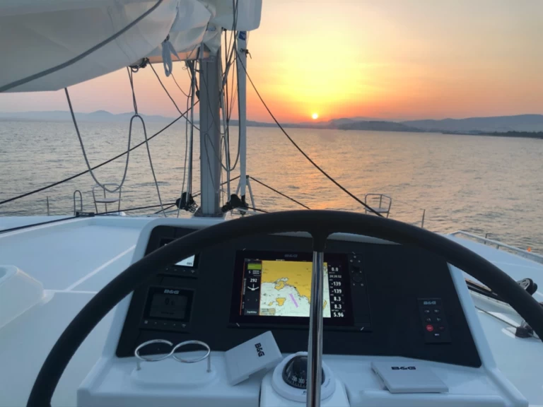 Noleggio Catamarano Lagoon con patente nautica