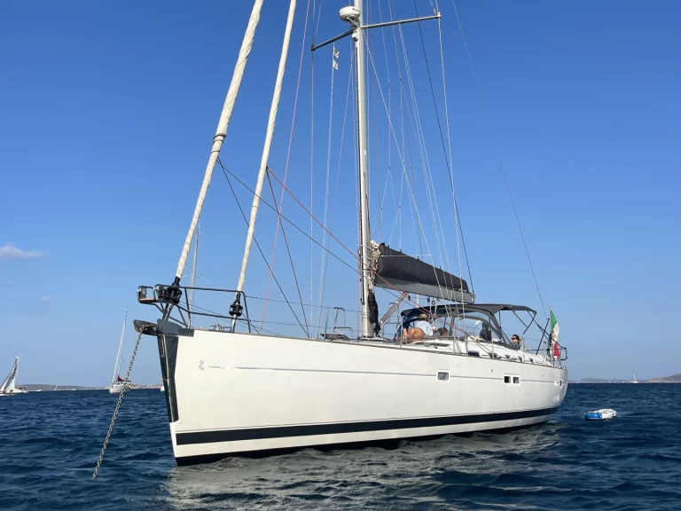 Bénéteau Oceanis 523 Clipper da affittare a  Golfo Aranci