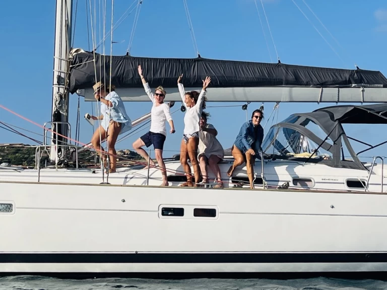 Noleggio barche Bénéteau Oceanis 523 Clipper a Golfo Aranci su Samboat