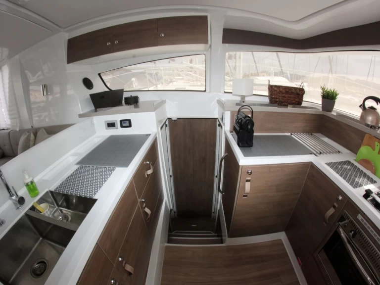 Noleggio Catamarano a Fiskárdo – Bali Bali 4.2