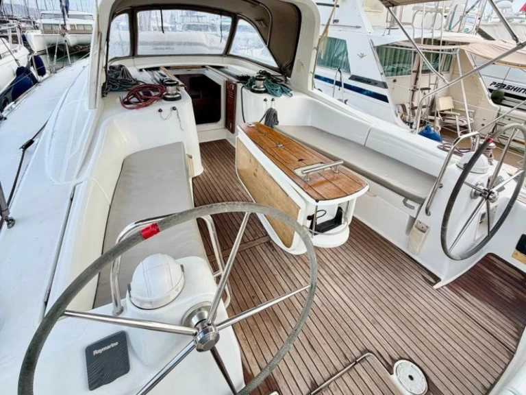 Noleggio Barca a vela Bénéteau con patente nautica