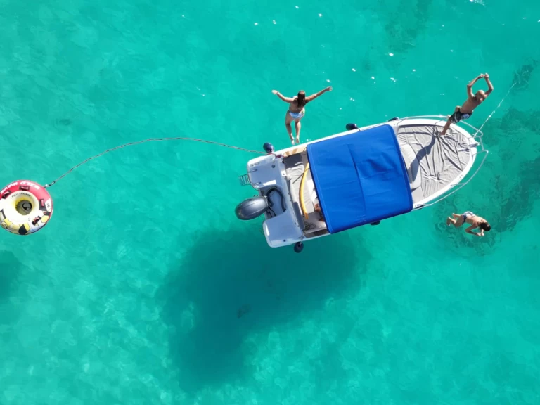 Noleggio Barca a motore con o senza skipper Jeanneau a Marigot