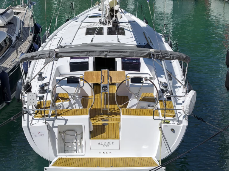 Noleggio barche Hanse Hanse 455 a Komolac su Samboat