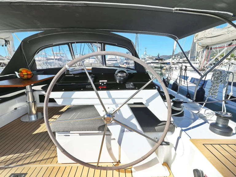 Noleggio Barca a vela Hanse con patente nautica