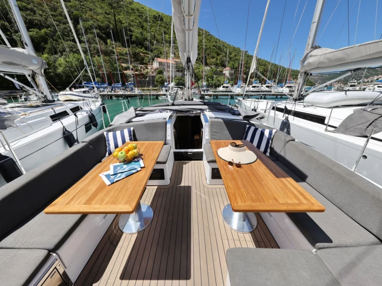 Noleggio Barca a vela Hanse con patente nautica