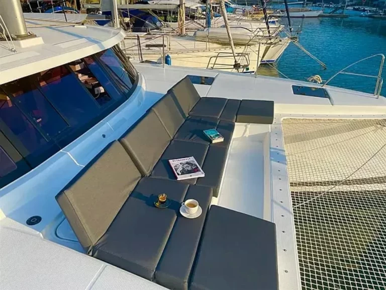 Fountaine Pajot Astrea 42 da affittare a  Primošten
