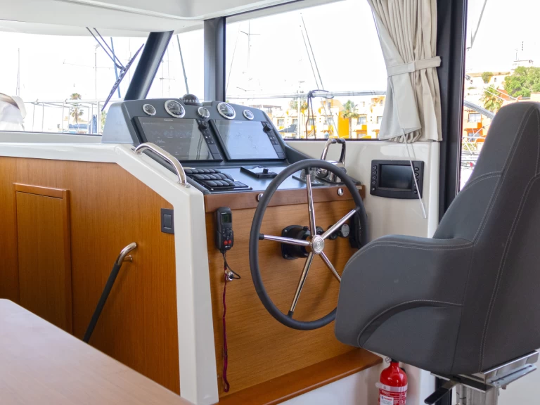 Noleggio barche Portimão economico Swift Trawler 48