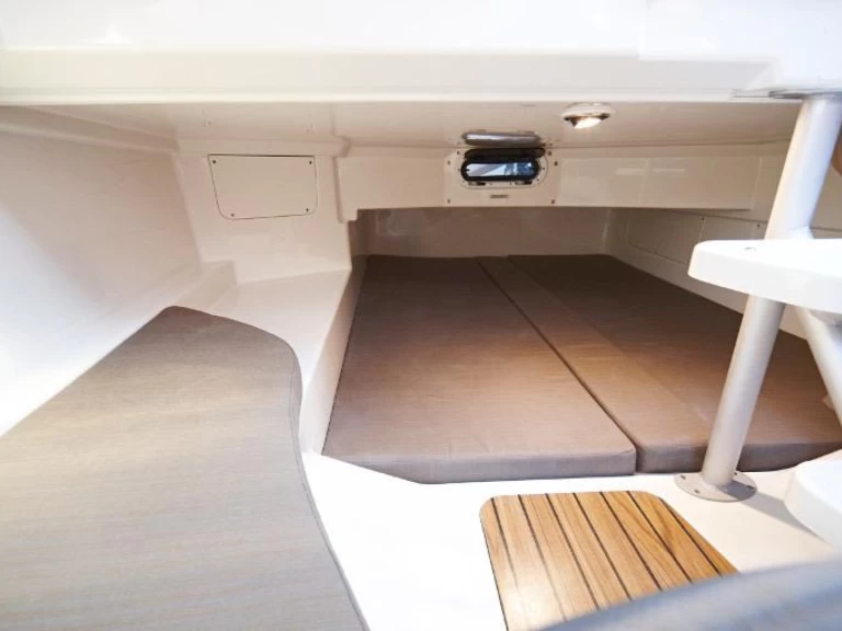 Noleggiare una Quicksilver Activ 805 Cruiser a Tribunj