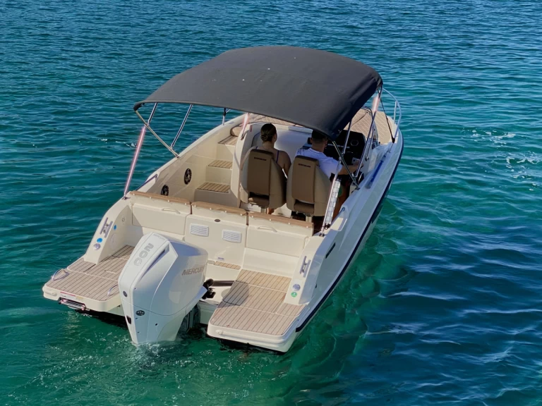 Noleggio Barca a motore a Tribunj – Quicksilver Activ 675 Sundeck