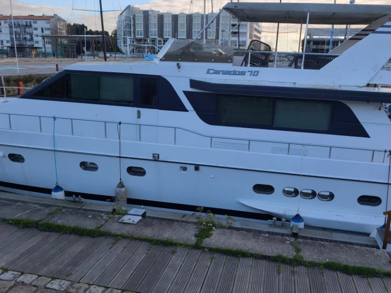 Yacht di lusso a noleggio a La Rochelle al miglior prezzo