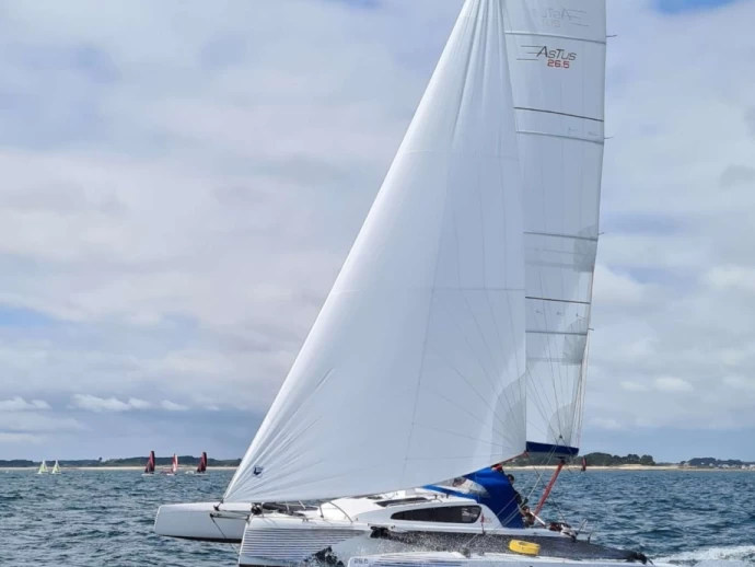 Noleggio Barca a vela ASTUS BOATS con patente nautica