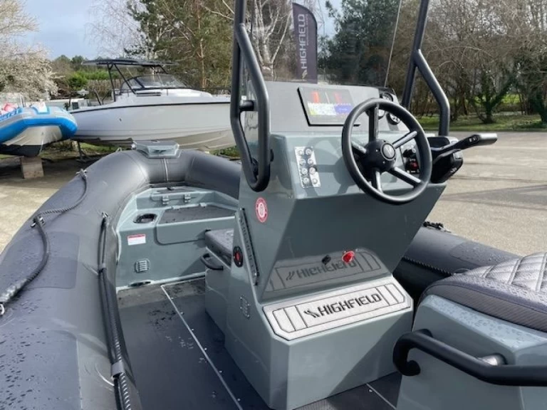 Highfield HIGHFIELD 54 PATROL COASTER da affittare a  Port-Haliguen